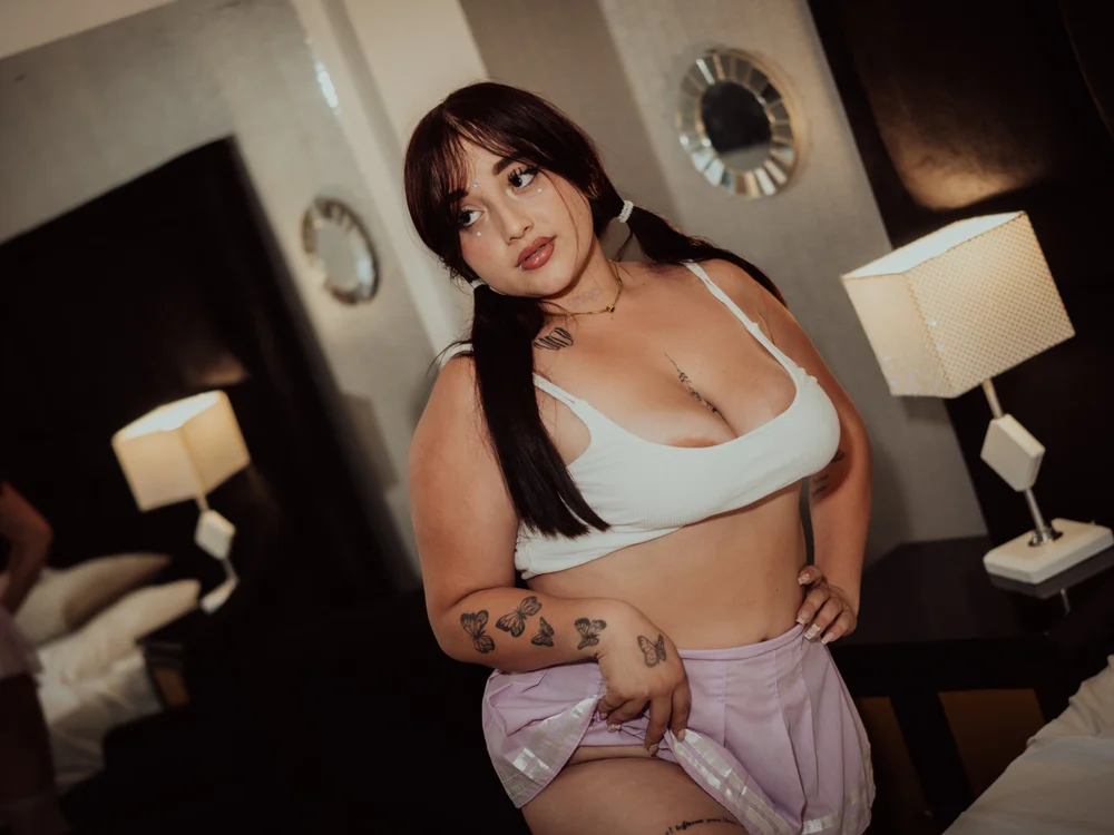 Naty_Hilton offline chatrum