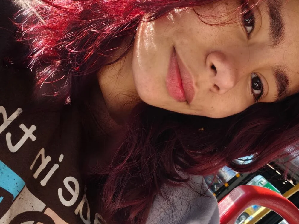 Dulcee_cherryy offline XXX-chatje