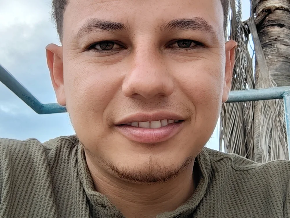 El-criminal's Offline Chat Room