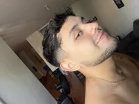 Модель bruce__naughty