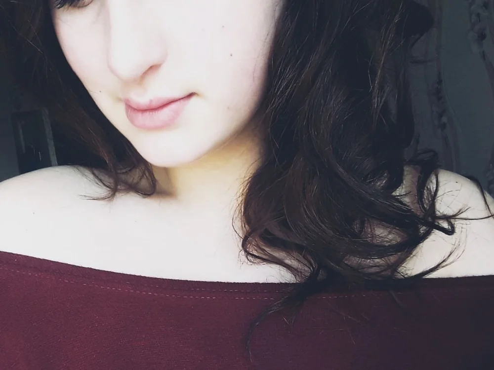 Britni_Sweet offline chatrum