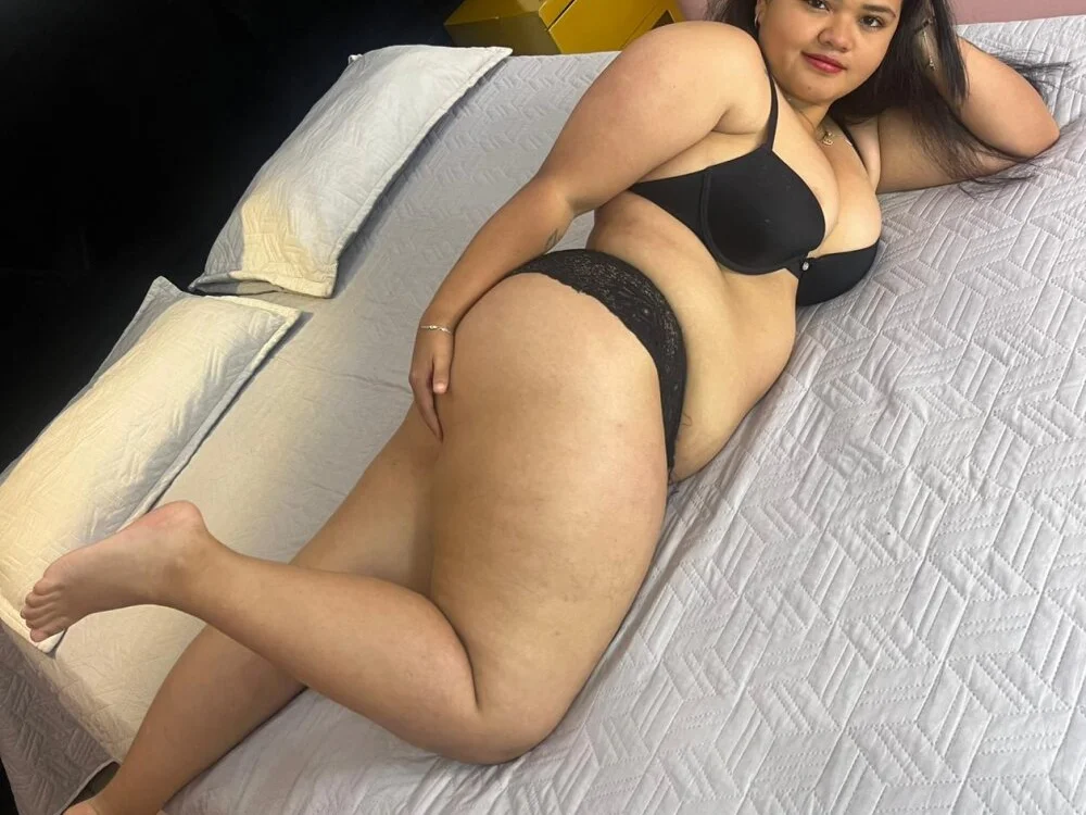 YumiViolet Chat XXX offline