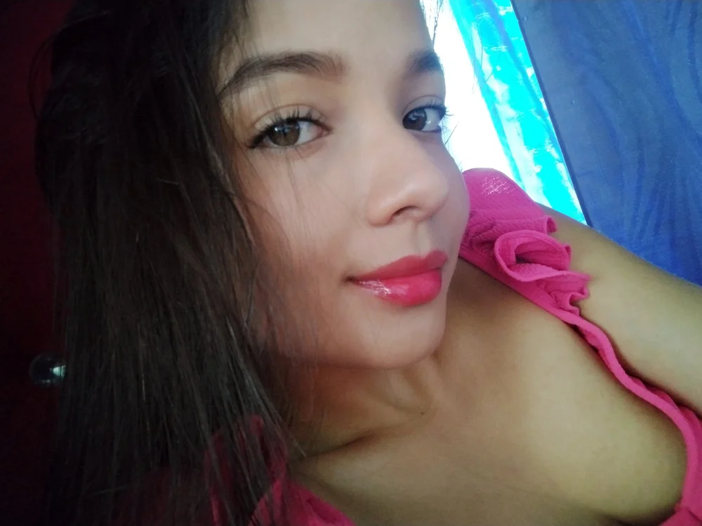 cateyes_co's Offline XXX Chat