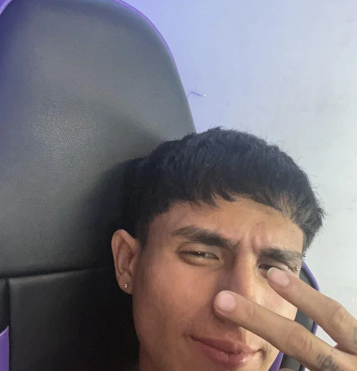 Offline XXX chat AUSTIN_BOYY