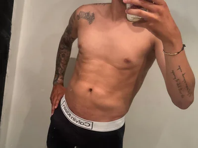 Nick_jones1 private show
