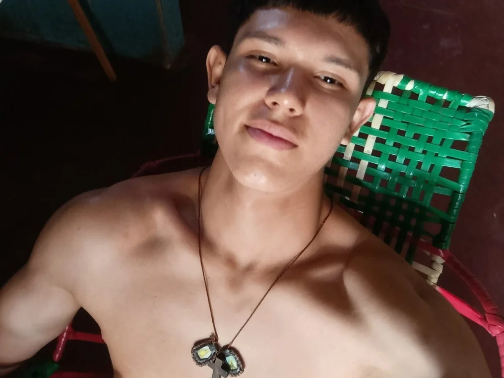 Estuar_jr offline chatrum