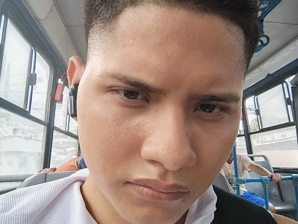 Xcpcrikoooo Offline XXX-Chat