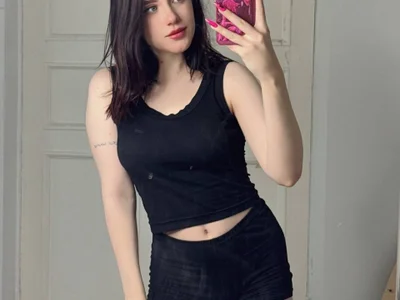 April_Elliot - Girl 