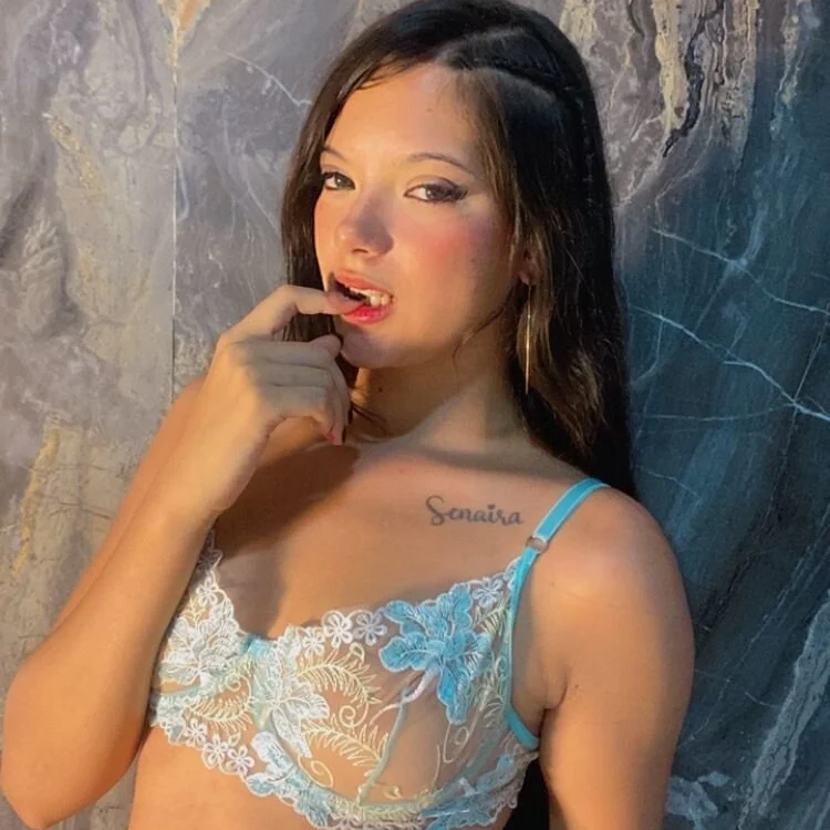 Celeste_fox_01 Offline XXX Chat