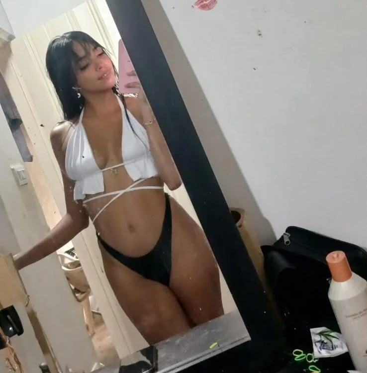 Tiara_Morris' Offline XXX Chat