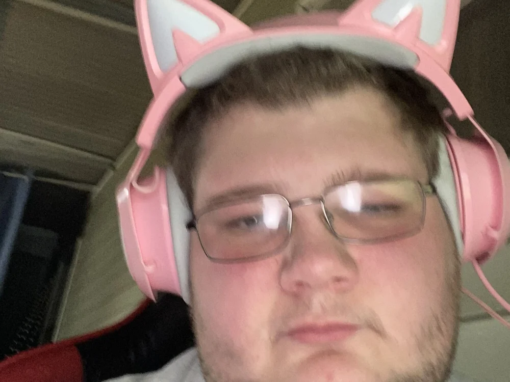 bigbly533's Offline Chat Room
