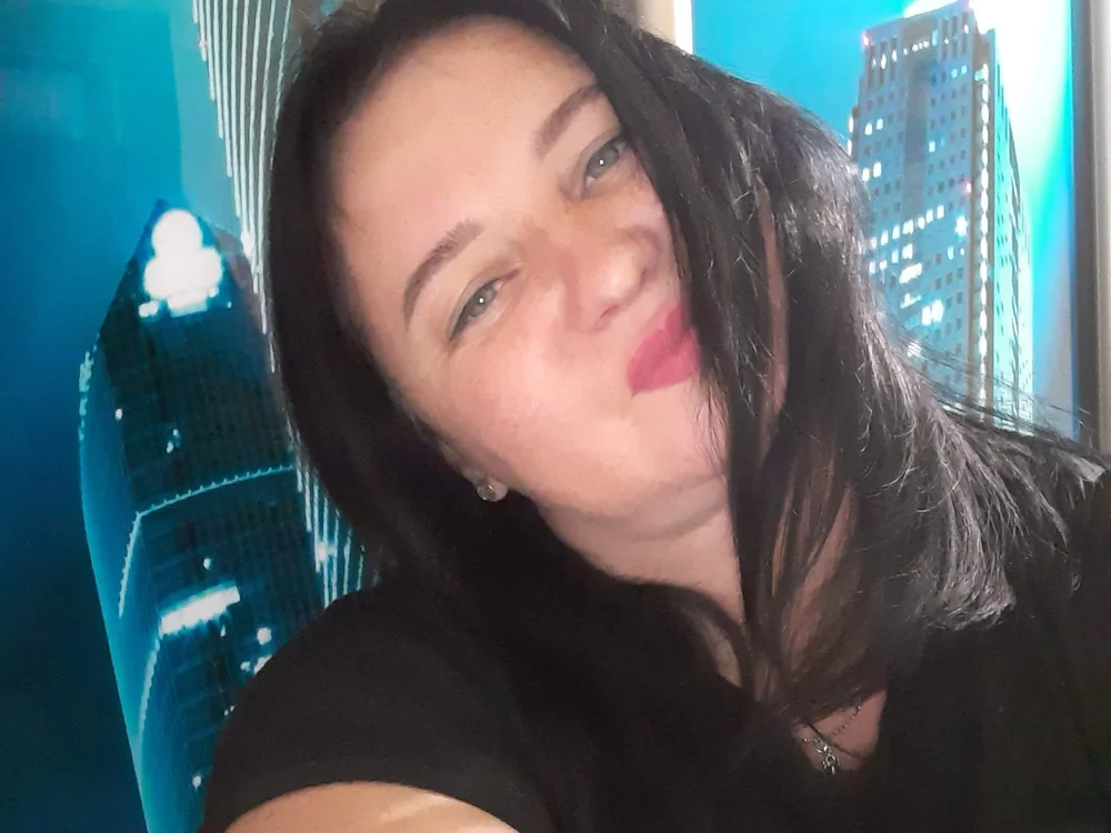 Holly-69 Chat XXX offline