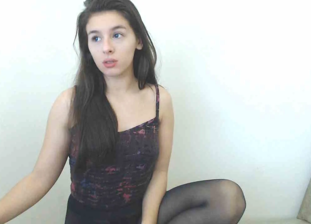 kitty_cam_0's Offline XXX Chat