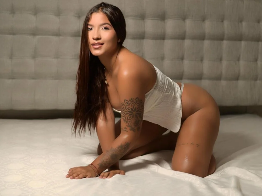 sara_os Offline XXX Chat