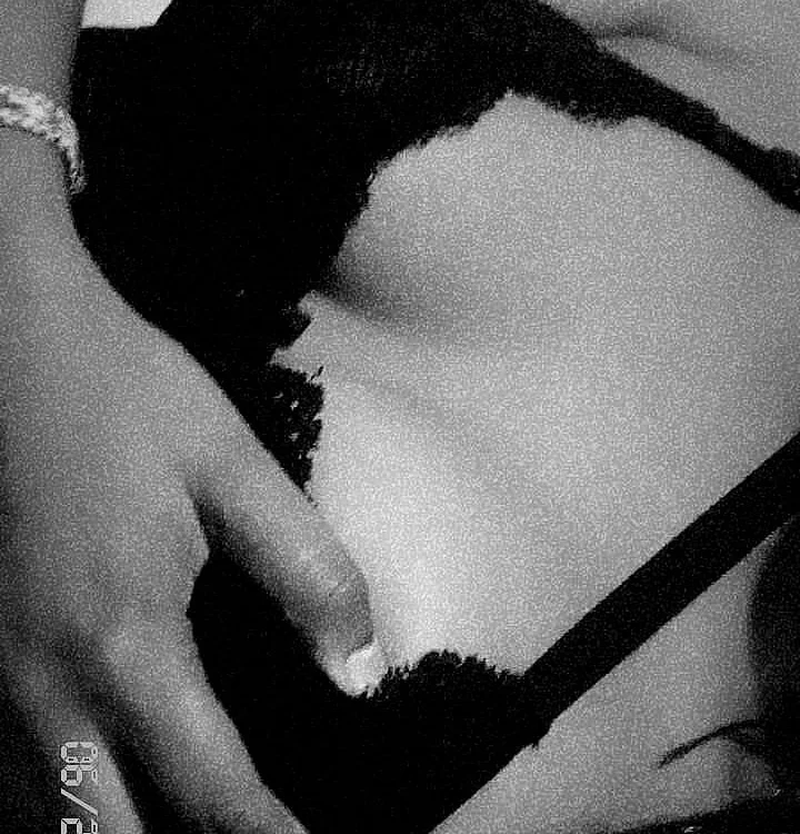 kiki_4You – Offline XXX chat