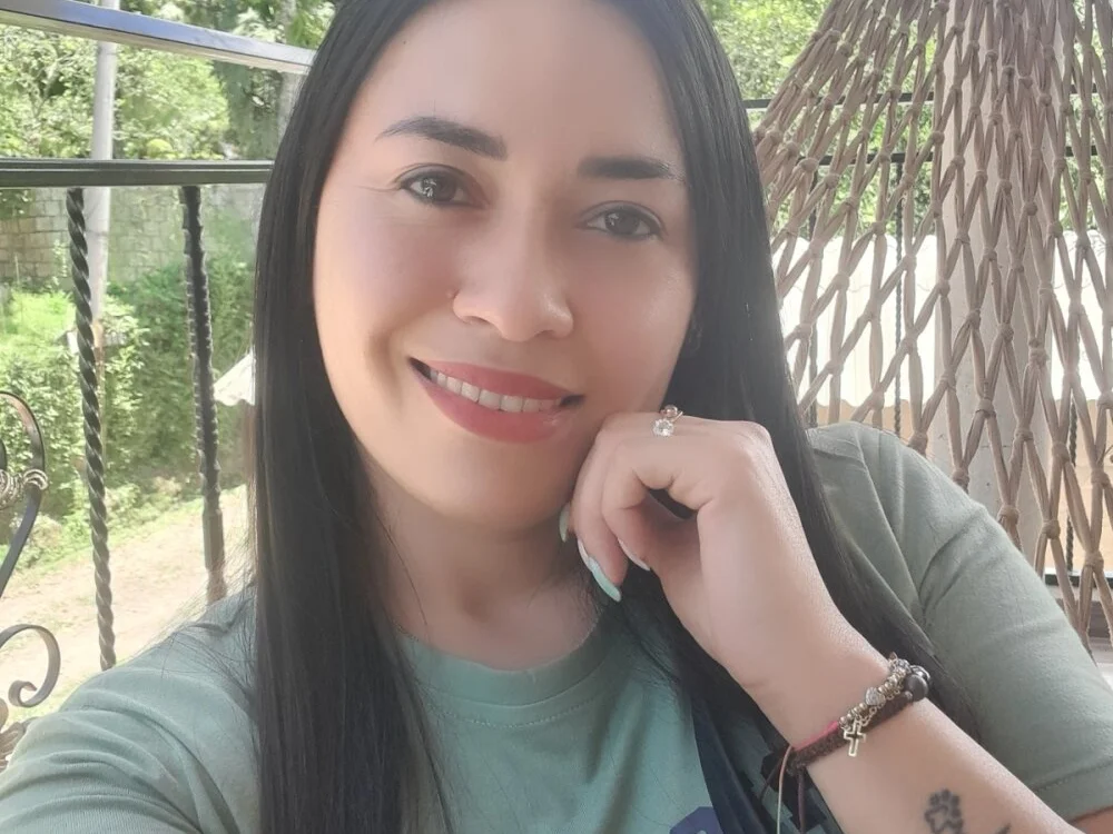 Erin_oficial's Offline XXX Chat