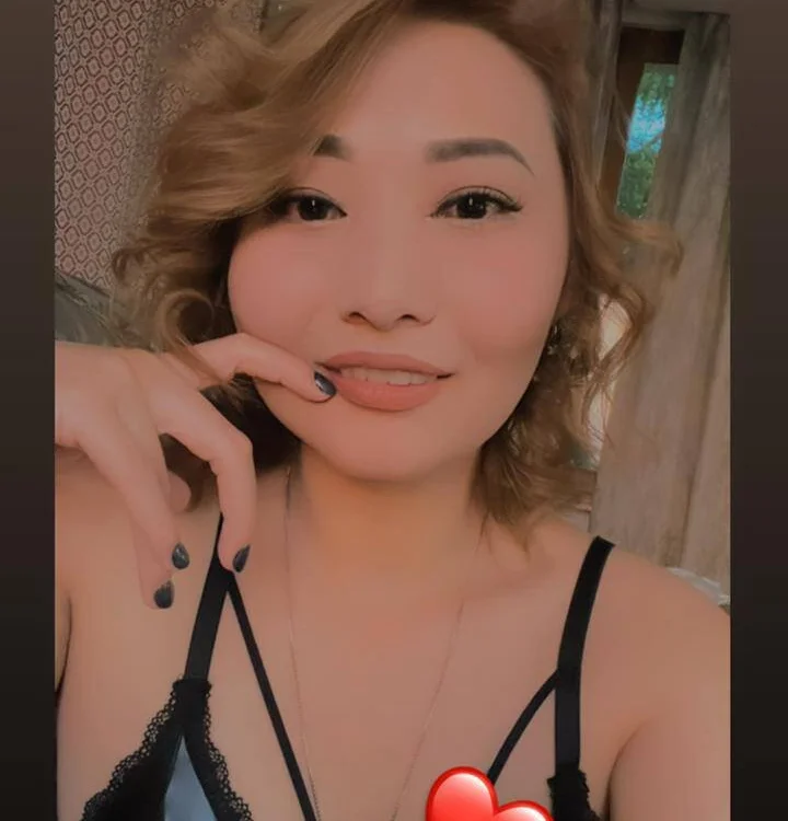 sara_babe's Offline Chat Room