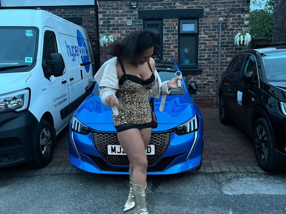 Offline chatovací místnost ebonybaddie69