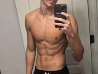 pdaddy071000's webcam live show