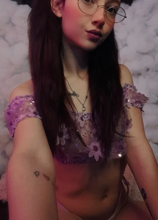Emma_belley 오프라인 XXX 채팅
