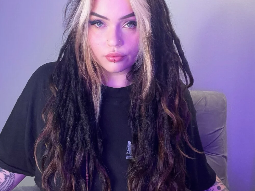 maryathame Adlı Modelin Çevrimdışı XXX Sohbeti