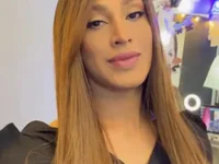 Chat +18 de anahii_01 ao vivo