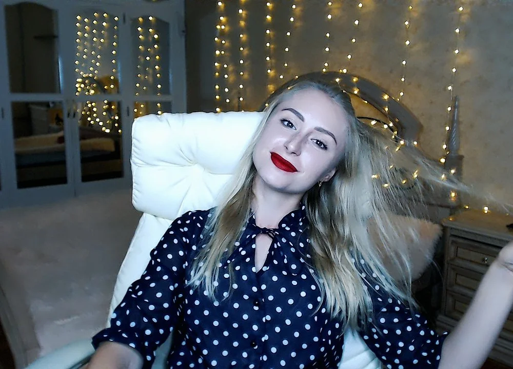 _miss_Anasteisha's Offline Chat Room