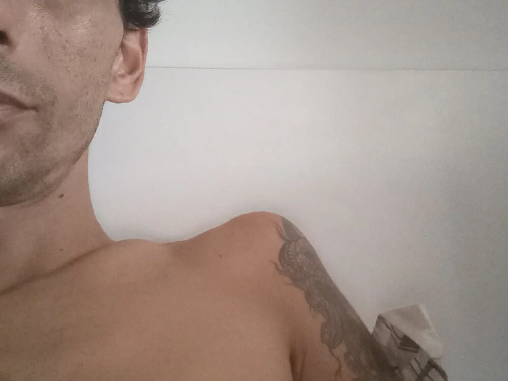 xxvhssxx21 Chat XXX offline