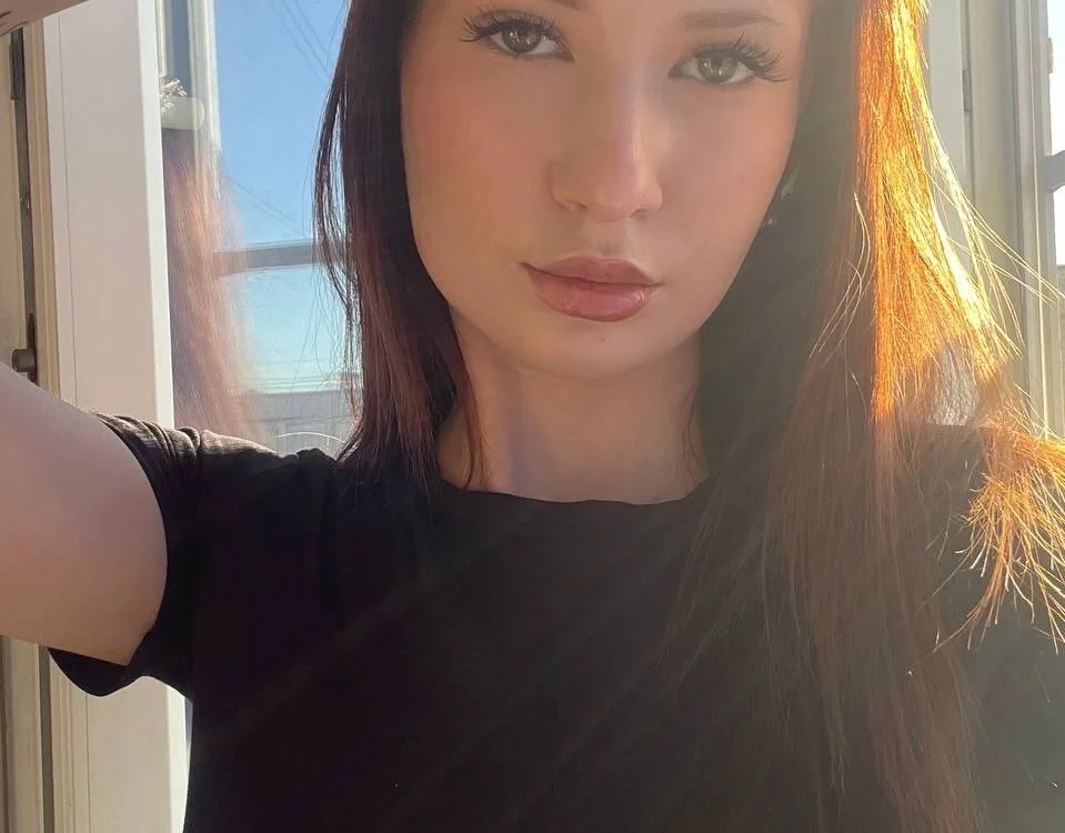 Luna_Morre's Offline XXX Chat