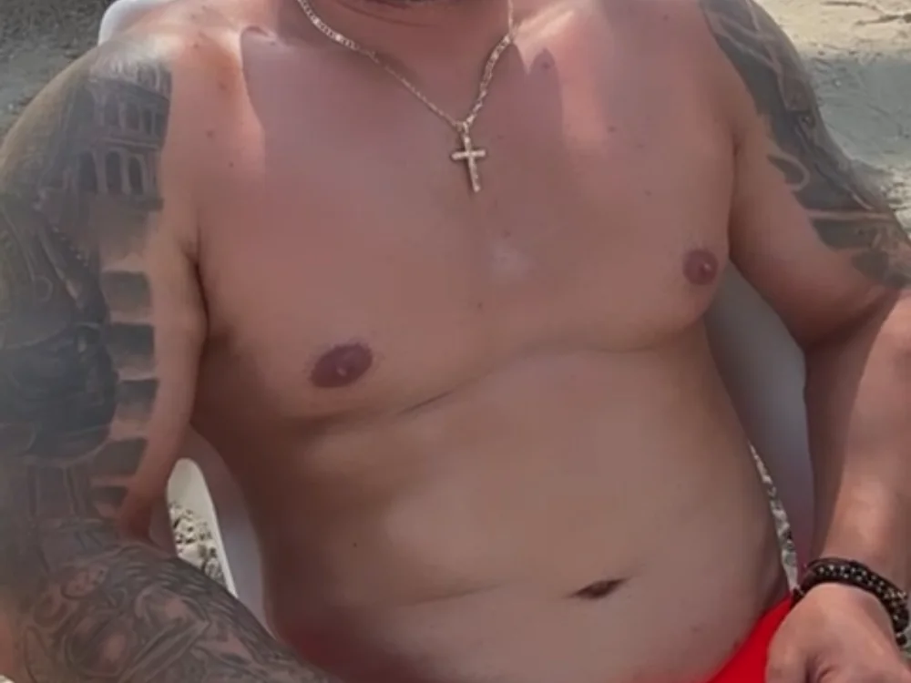 Gratiani226's Offline XXX Chat