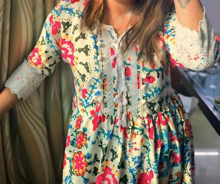 SIMRAN_QUEEN01