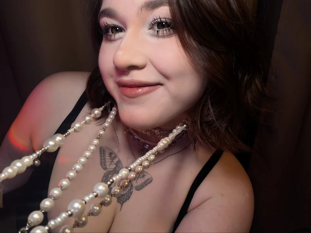 AnoraLuvvn Offline XXX chat