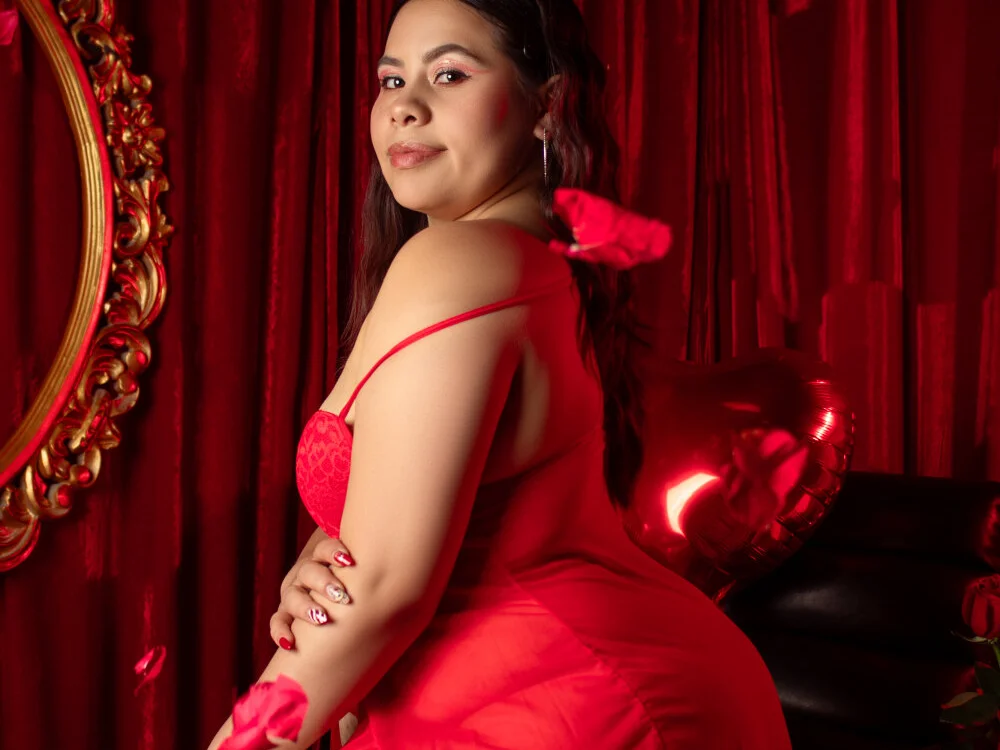 luna_velvett_のオフラインXXXチャット