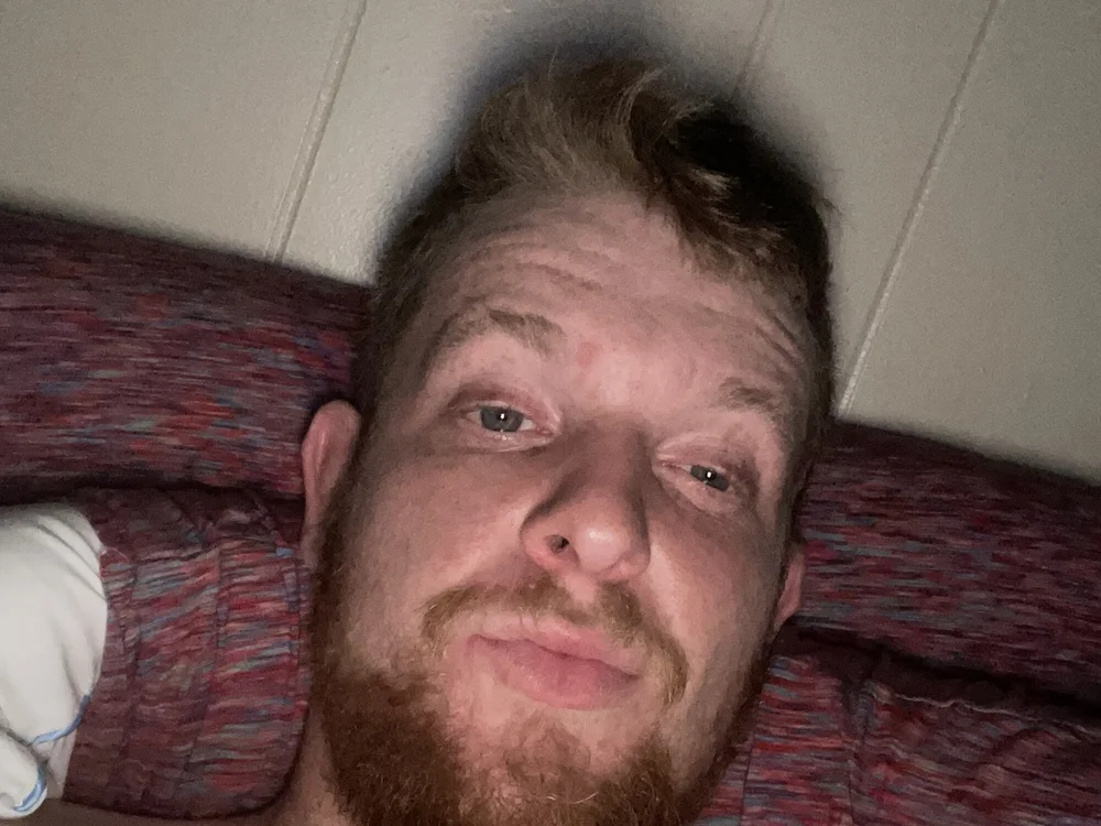 PutItInMeDaddy69's Offline Chat Room