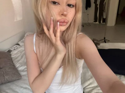 LanaLipsi Female Bigassteens Online Webcam Adult