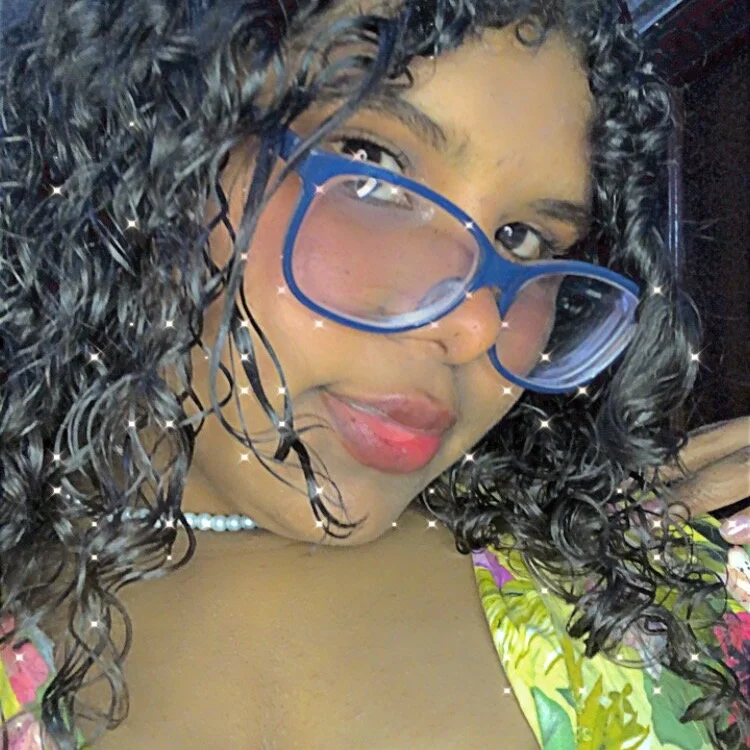 Babyalonee's Offline Chat Room