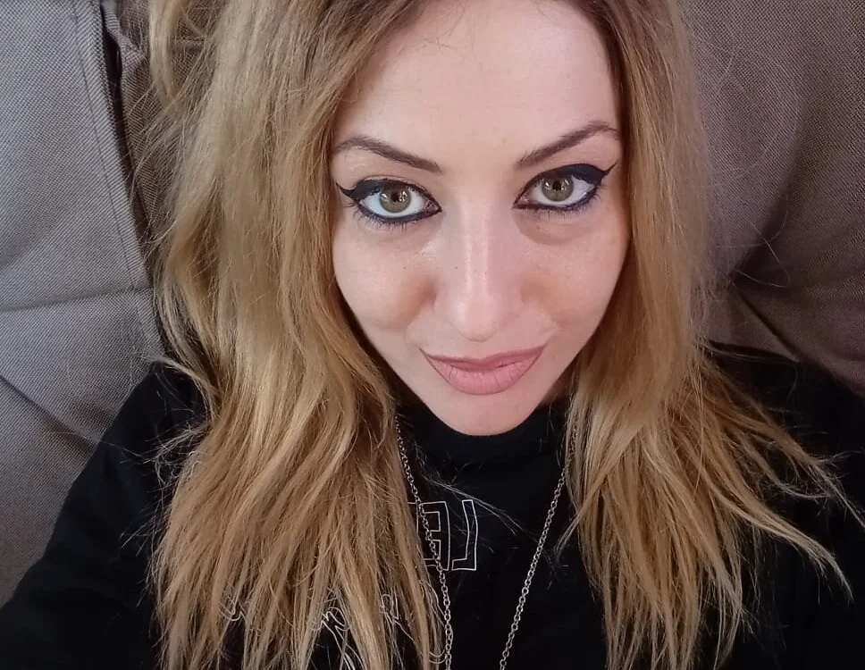 AllysonSky's Offline XXX Chat