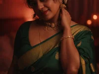 Aakriti_01's Offline Chat Room
