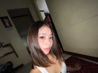 Модель lovely_kiannaHugecock