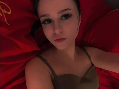 Moonelise - Girl 