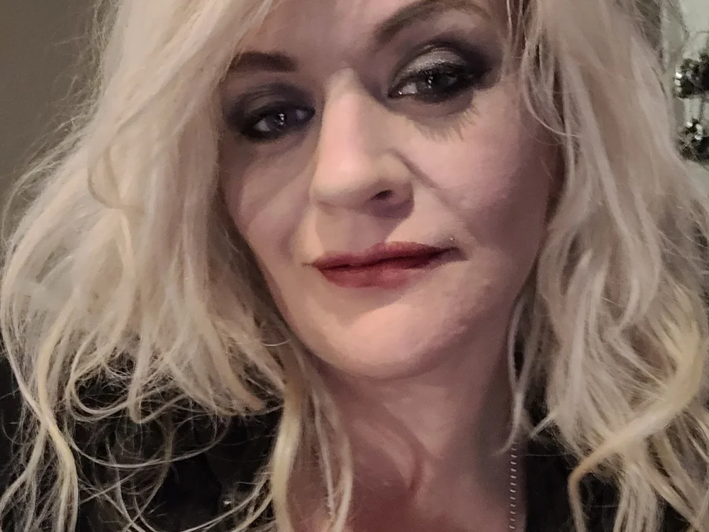 averydawn's Offline XXX Chat