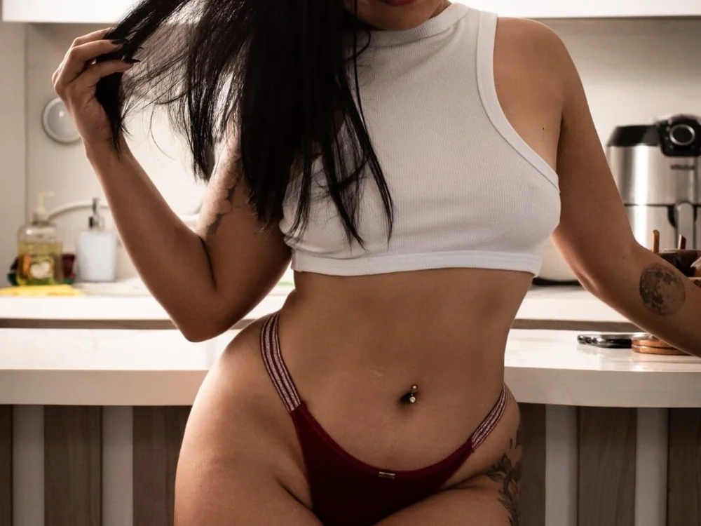 Lilith987's Offline XXX Chat