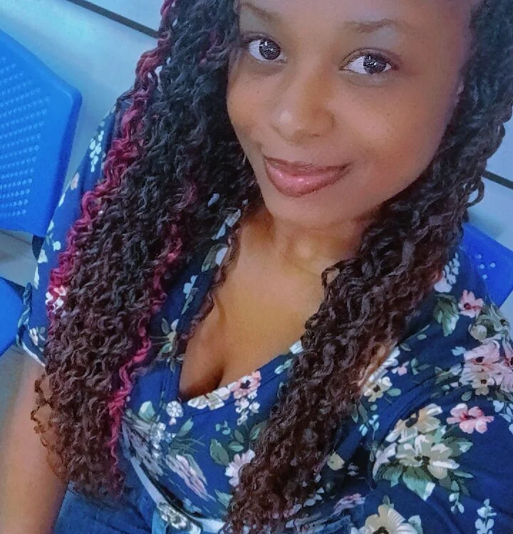 Candi_Curly's Offline XXX Chat