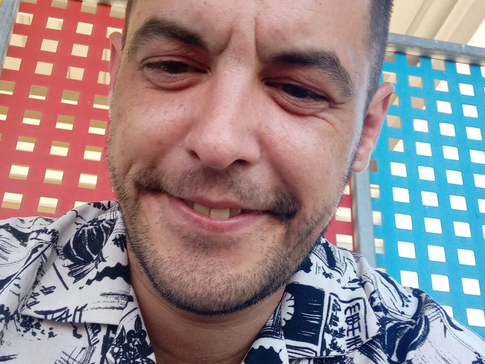 Chema3478's Offline Chat Room