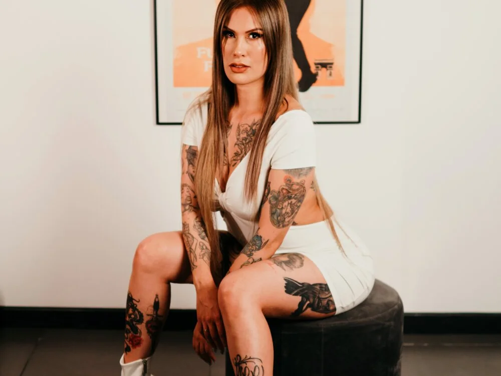 chanell_tattoo Obrolan XXX Offline