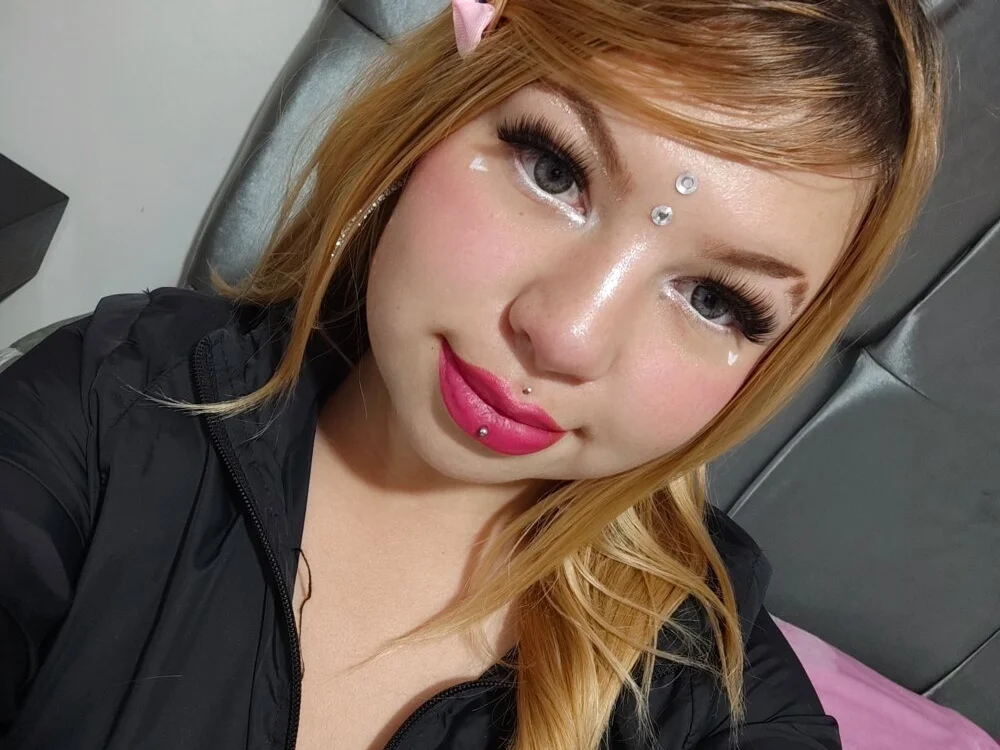 Lola_wish1 離線 XXX 聊天