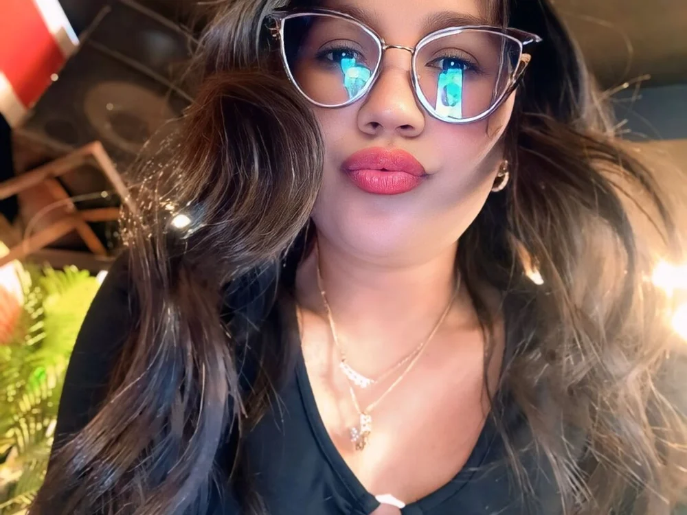 Cherry_Ana__ offline chatrum