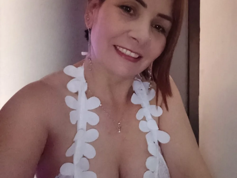 antonela-tompsonのオフラインXXXチャット