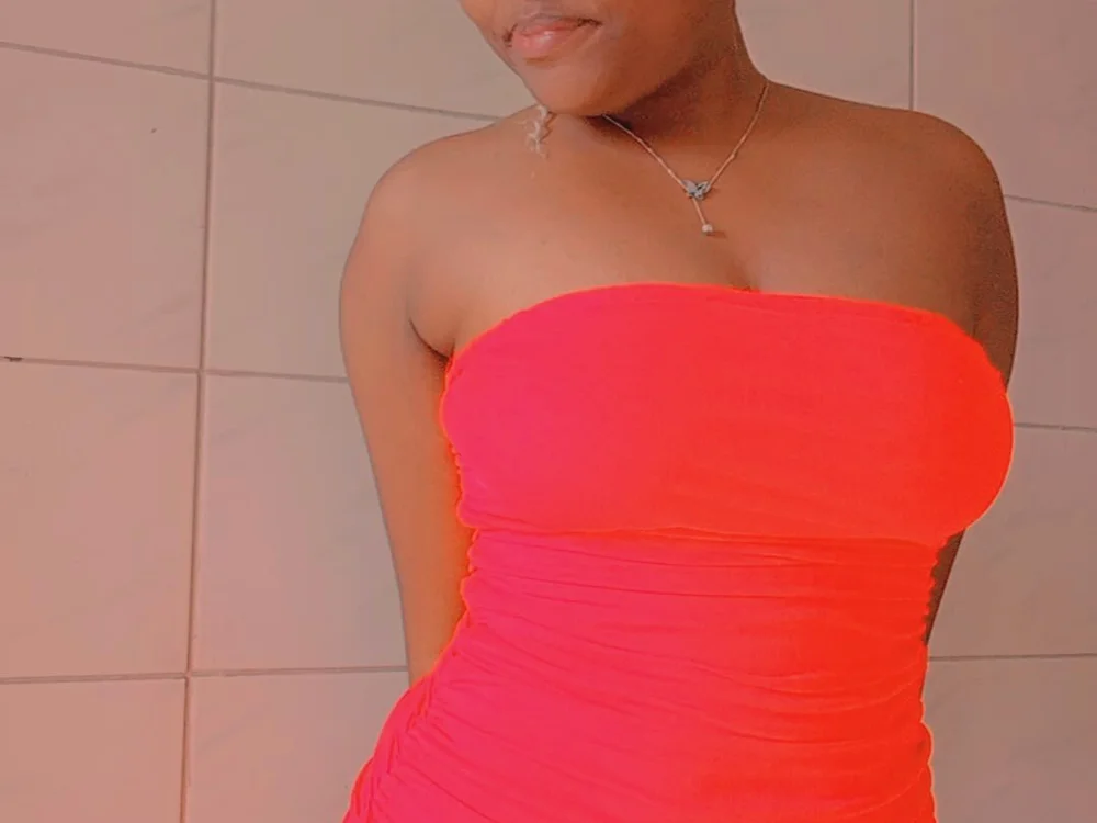 sexy-porny's most recent online preview