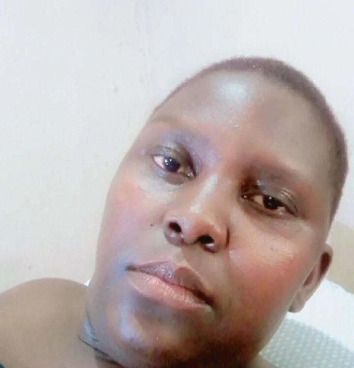 WetwetPussy31: συνομιλία ΧΧΧ εκτός σύνδεσης